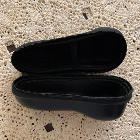 Cordless Electric razor hard shell travel case Storage carrying case black - Picture 3 of 9